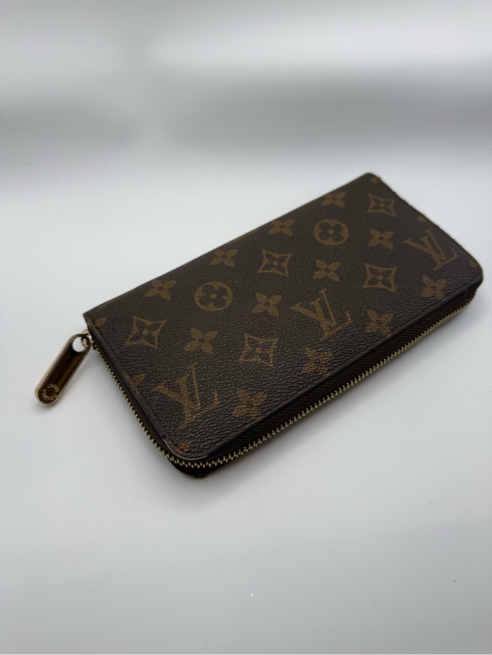 Designer Inspired Quality Monogram Zip-Around Wallet in Brown